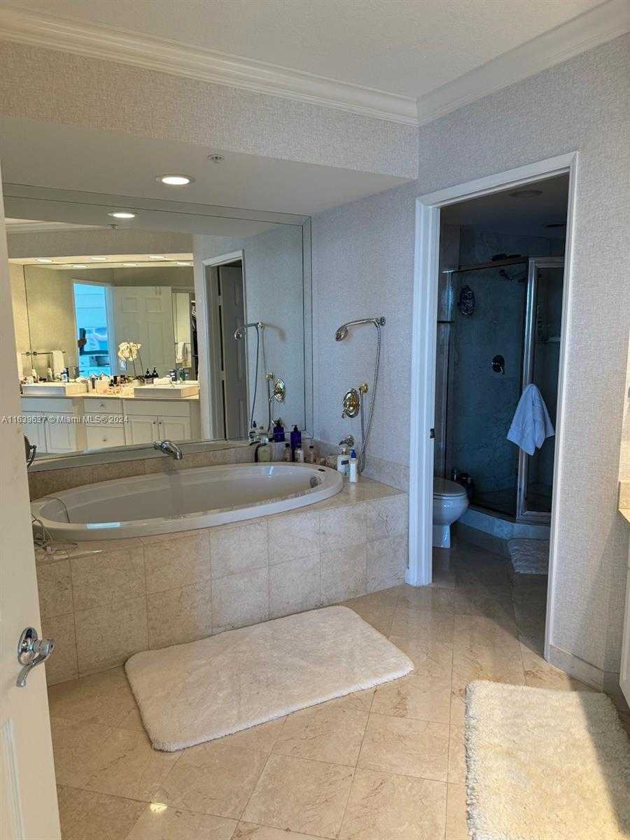 Small Image of 3370 HIDDEN BAY DR #2213, Aventura Number 22