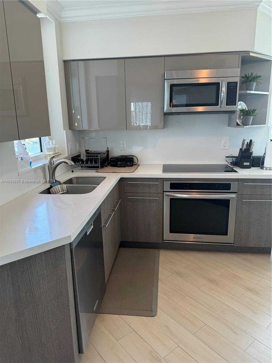 Small Image of 3370 HIDDEN BAY DR #2213, Aventura Number 6