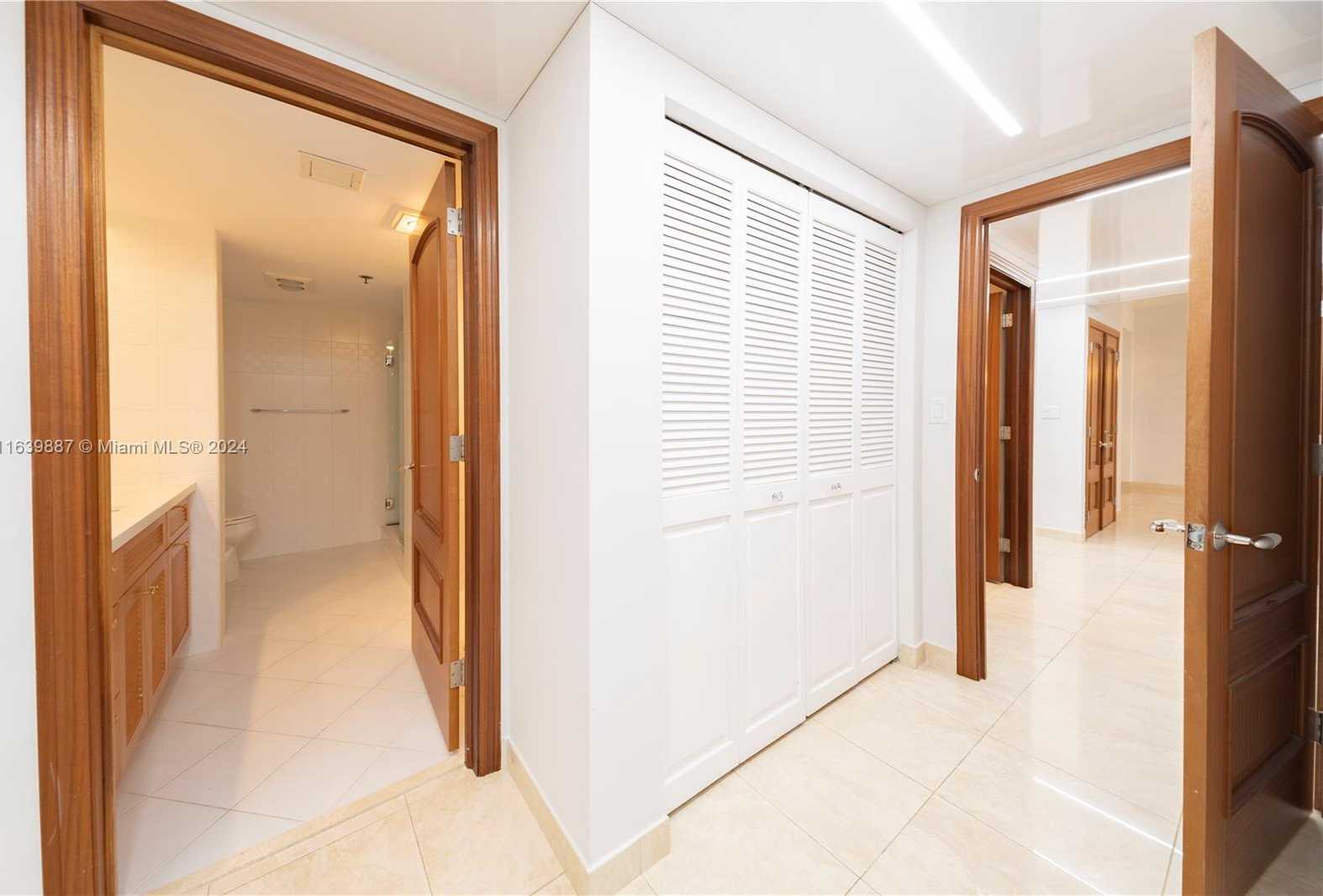 Small Image of 251 CRANDON BLVD #424, Key Biscayne Number 13