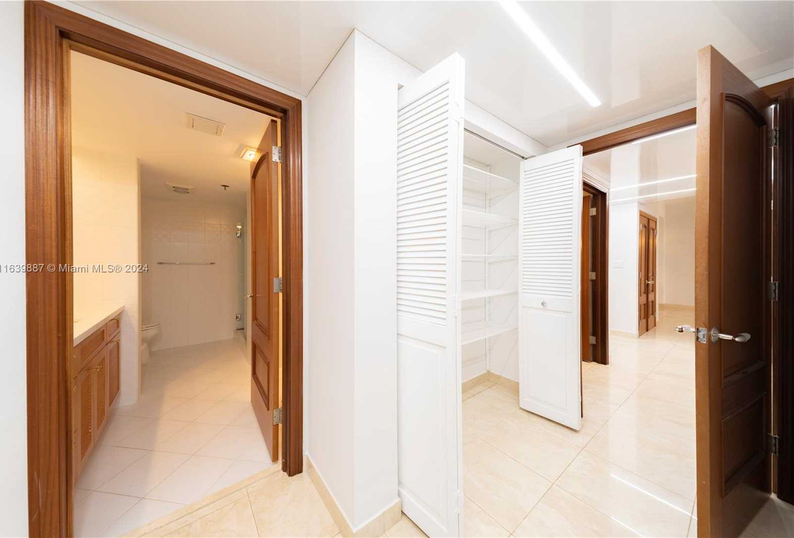 Small Image of 251 CRANDON BLVD #424, Key Biscayne Number 14