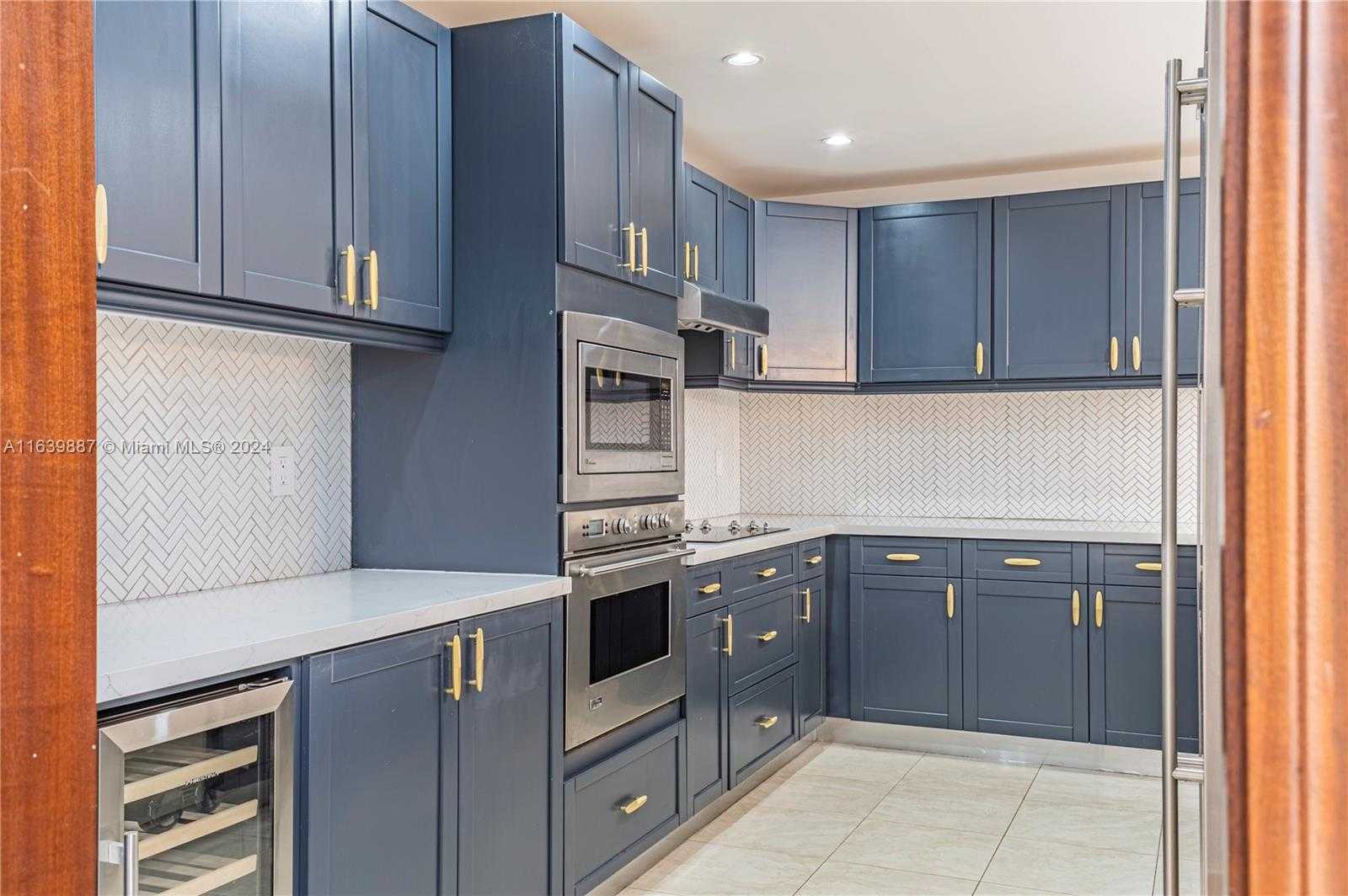 Small Image of 251 CRANDON BLVD #424, Key Biscayne Number 19
