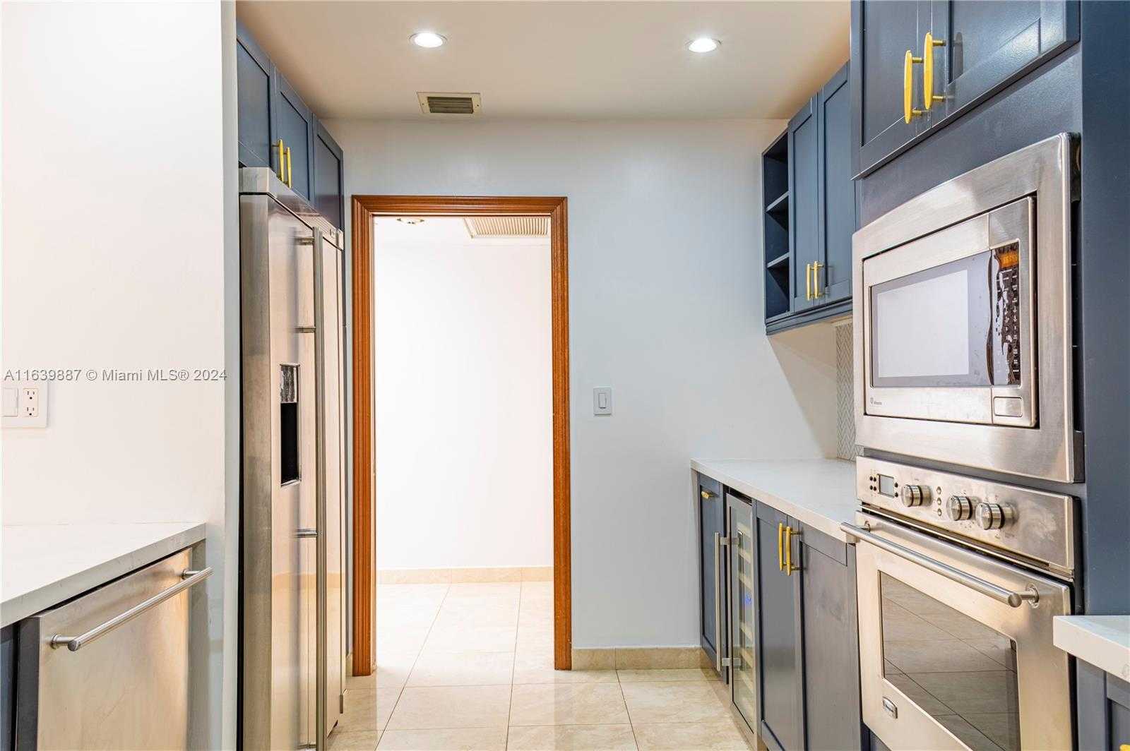 Small Image of 251 CRANDON BLVD #424, Key Biscayne Number 20