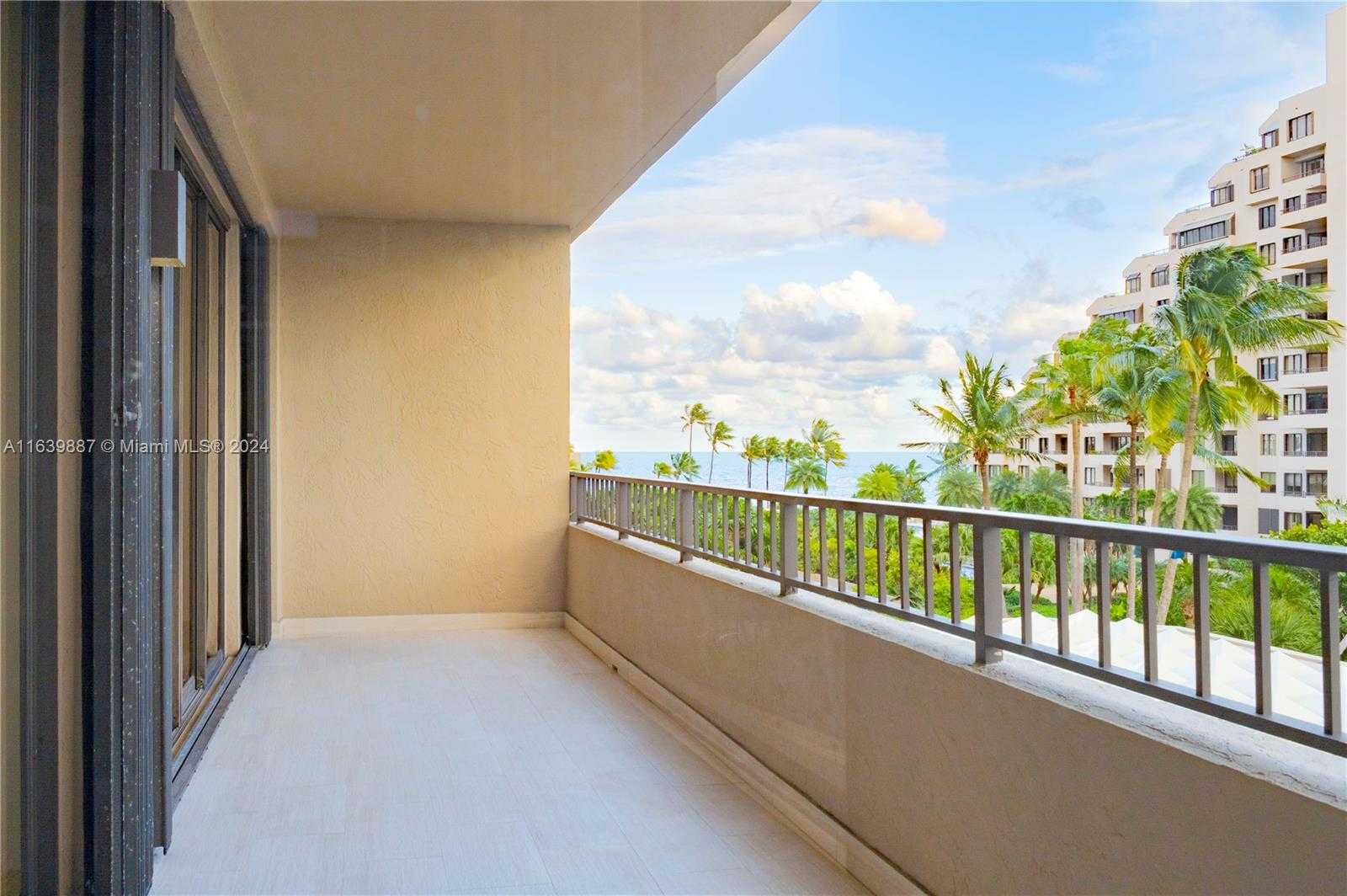 Small Image of 251 CRANDON BLVD #424, Key Biscayne Number 3