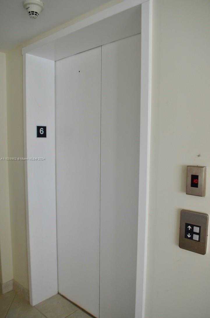 Small Image of 18671 Collins Ave, Miami, FL 33160, USA Number 12
