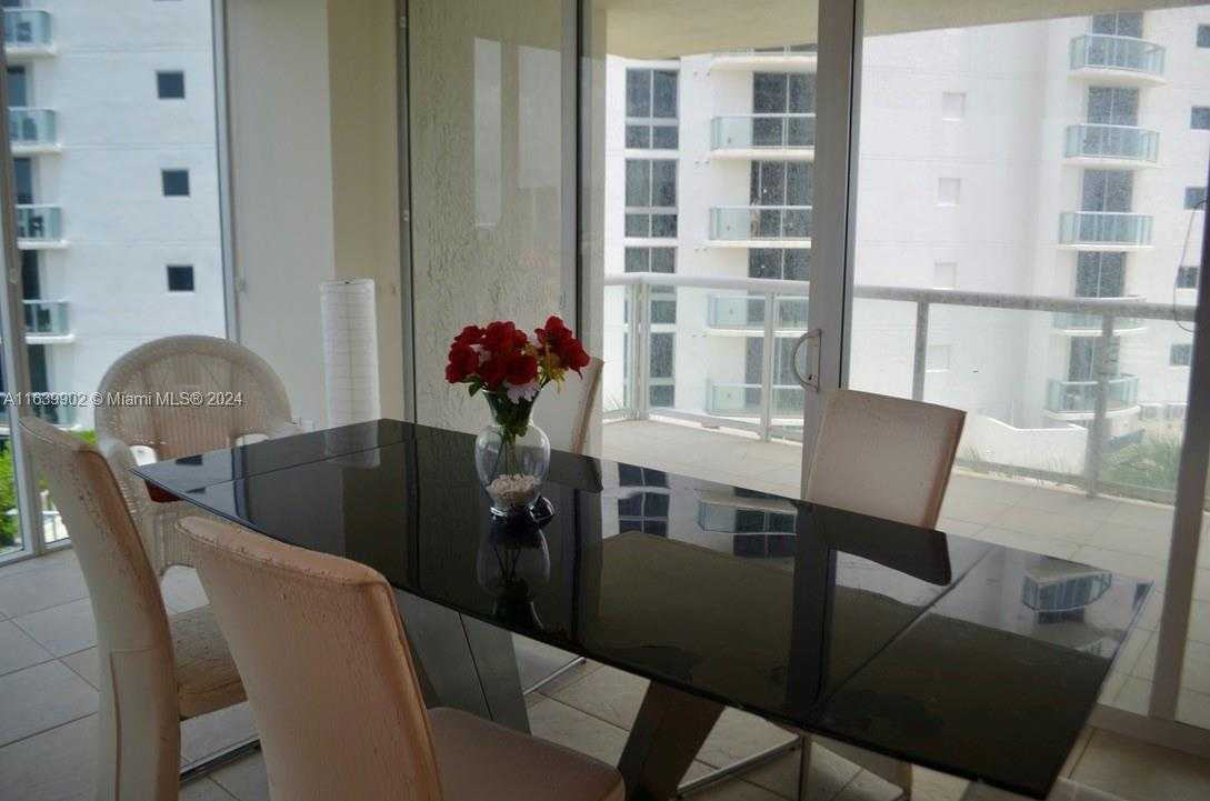 Small Image of 18671 Collins Ave, Miami, FL 33160, USA Number 20