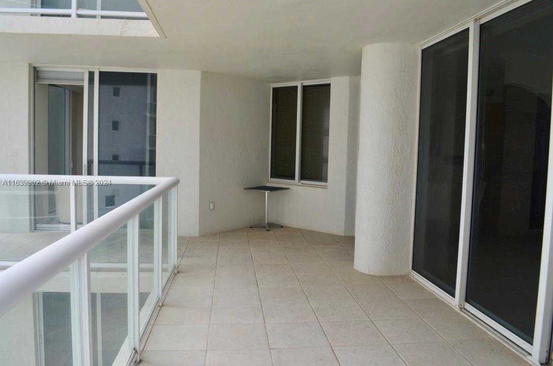 Small Image of 18671 Collins Ave, Miami, FL 33160, USA Number 32