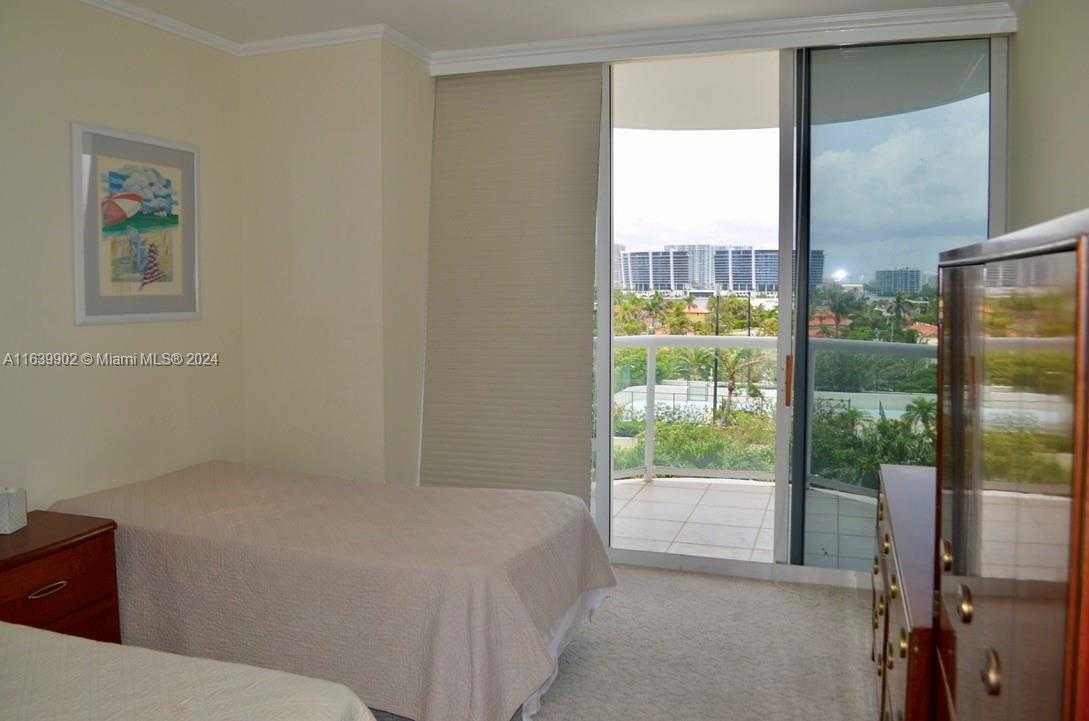 Small Image of 18671 Collins Ave, Miami, FL 33160, USA Number 42