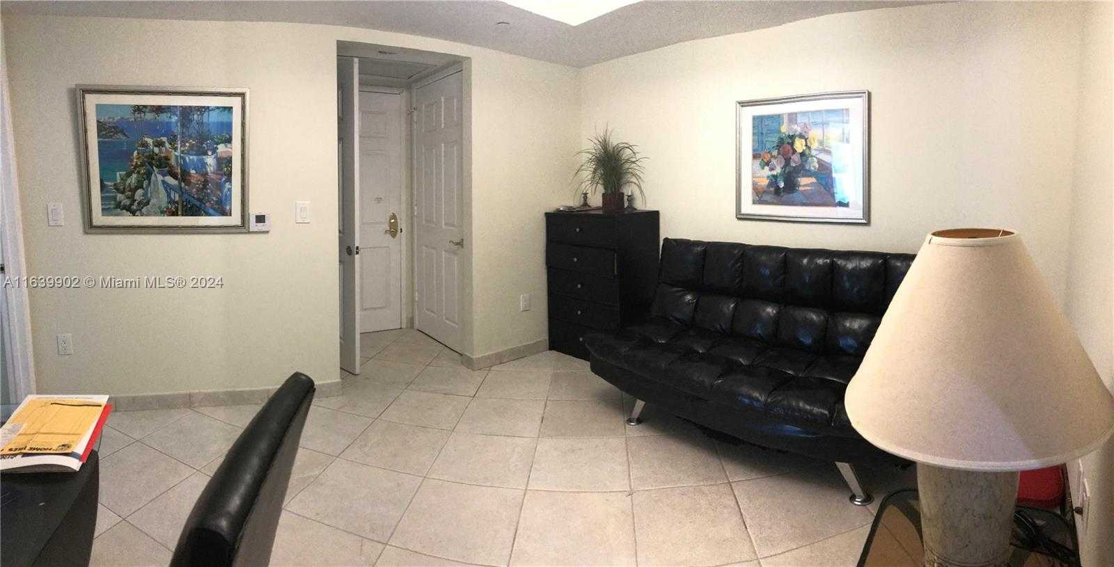Small Image of 18671 Collins Ave, Miami, FL 33160, USA Number 45