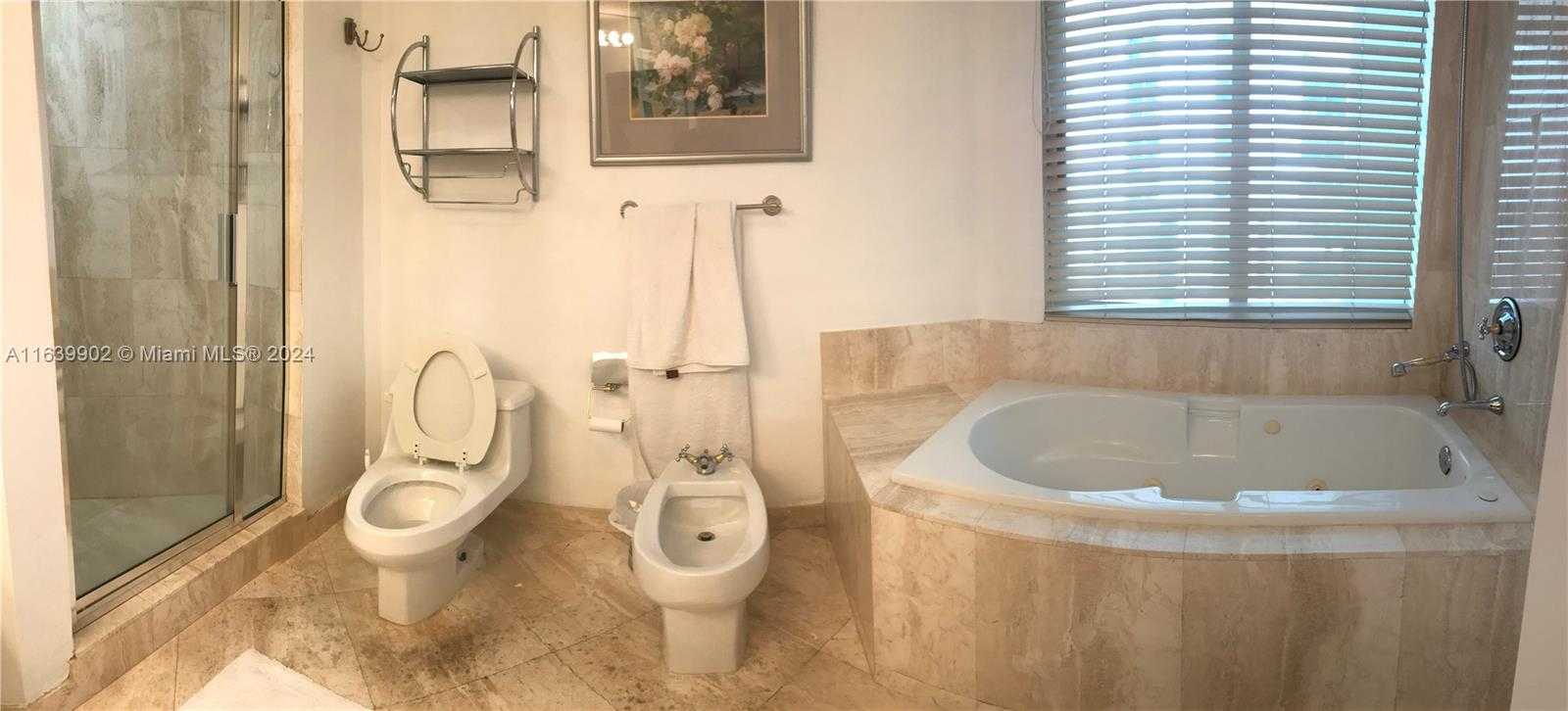 Small Image of 18671 Collins Ave, Miami, FL 33160, USA Number 49