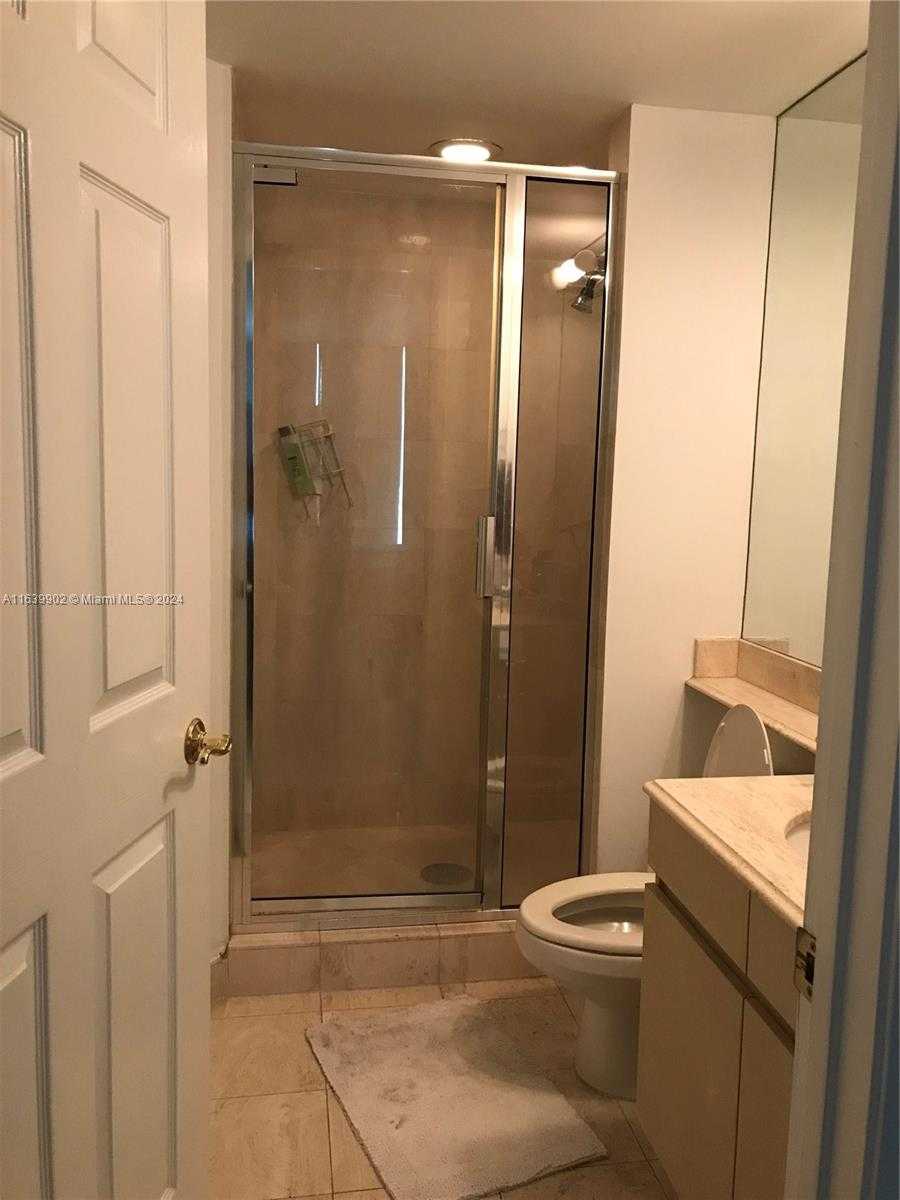 Small Image of 18671 Collins Ave, Miami, FL 33160, USA Number 52