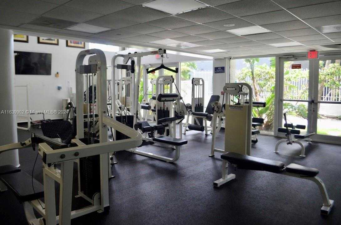 Small Image of 18671 Collins Ave, Miami, FL 33160, USA Number 60