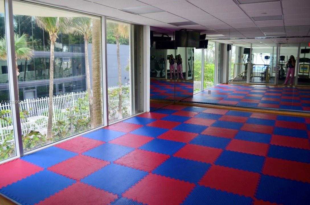 Small Image of 18671 Collins Ave, Miami, FL 33160, USA Number 64