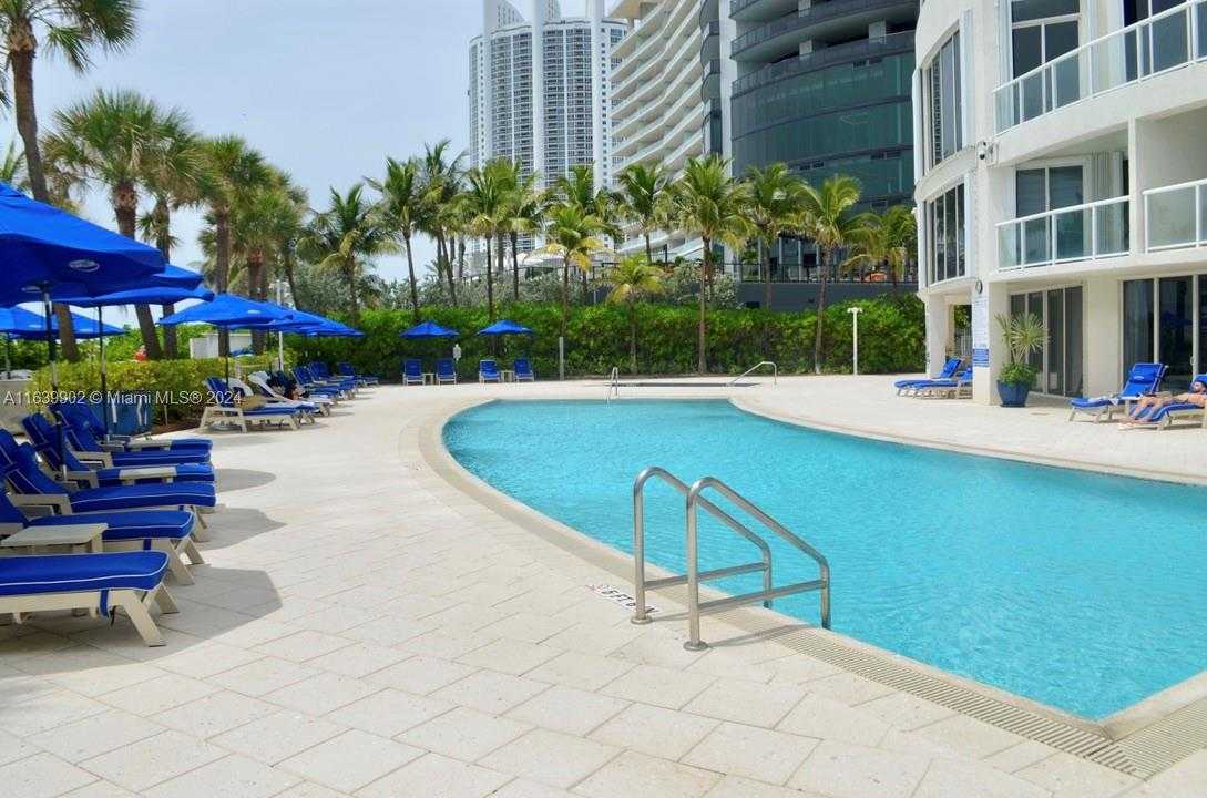 Small Image of 18671 Collins Ave, Miami, FL 33160, USA Number 66