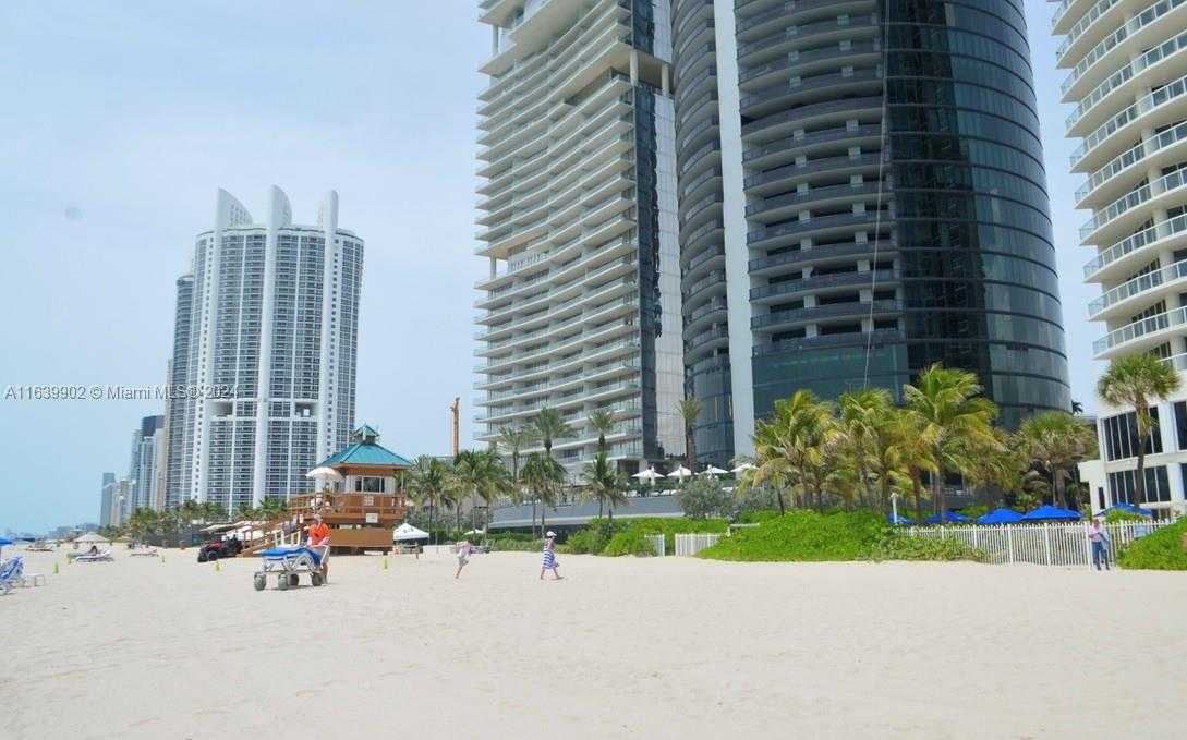 Small Image of 18671 Collins Ave, Miami, FL 33160, USA Number 75