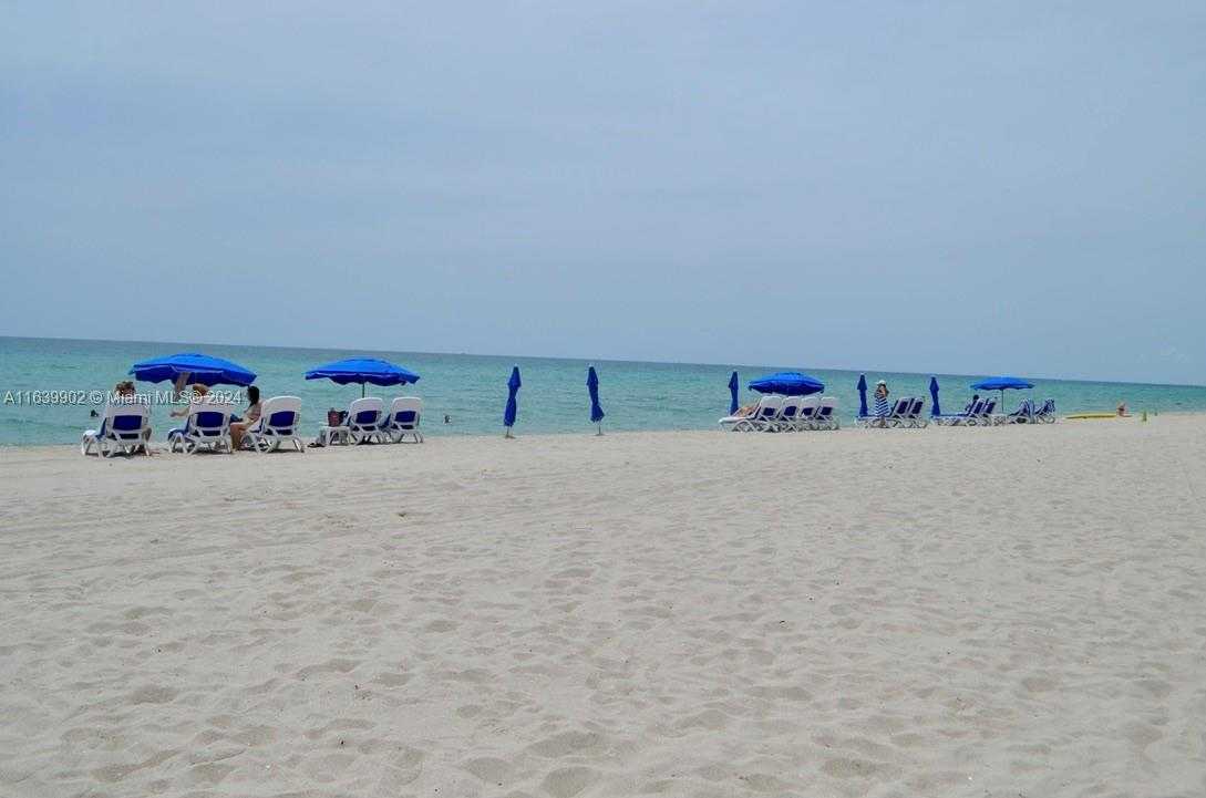 Small Image of 18671 Collins Ave, Miami, FL 33160, USA Number 78
