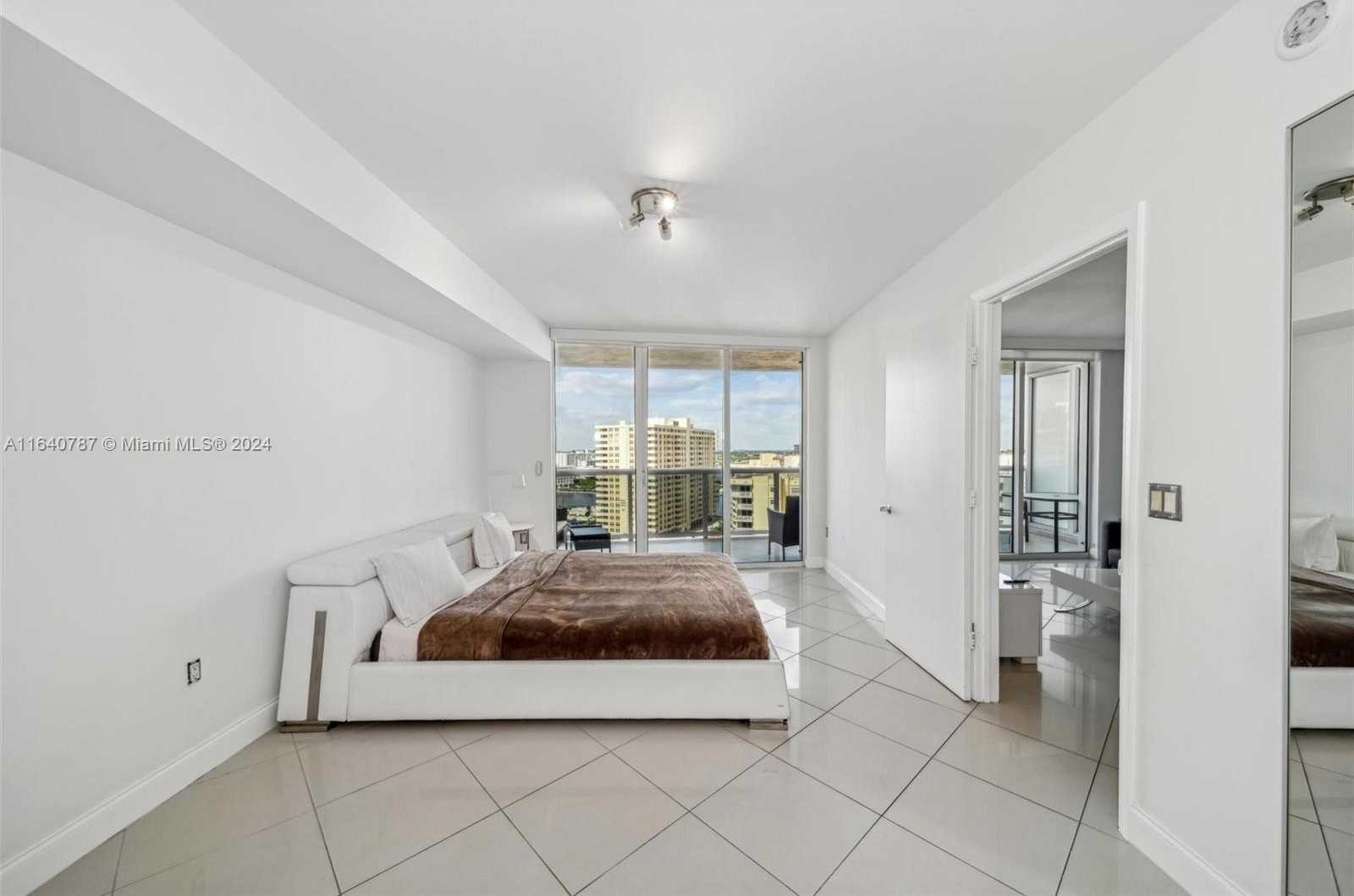 Small Image of 1800 SOUTH OCEAN DR #1406, Hallandale Beach Number 13