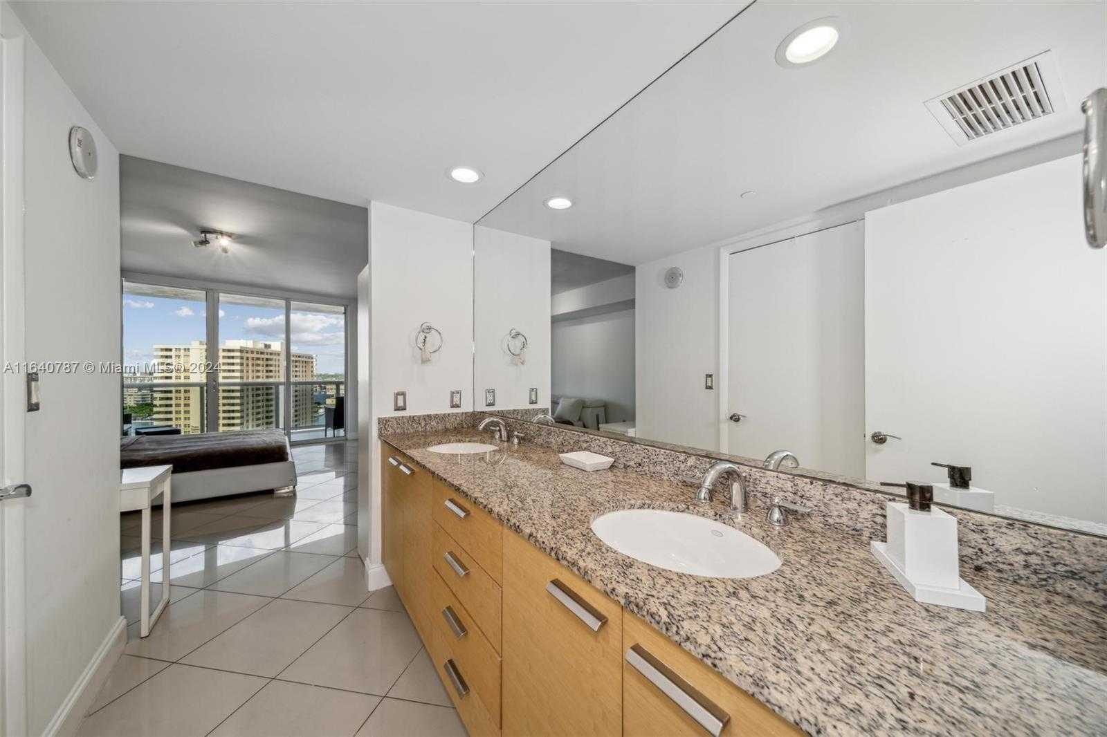 Small Image of 1800 SOUTH OCEAN DR #1406, Hallandale Beach Number 15