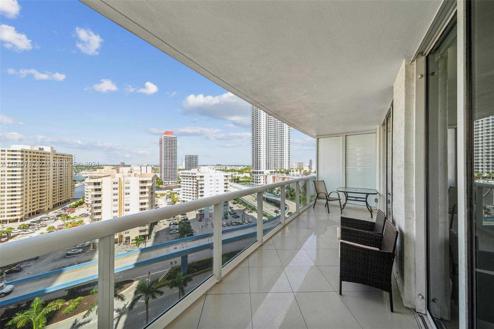 Small Image of 1800 SOUTH OCEAN DR #1406, Hallandale Beach Number 24