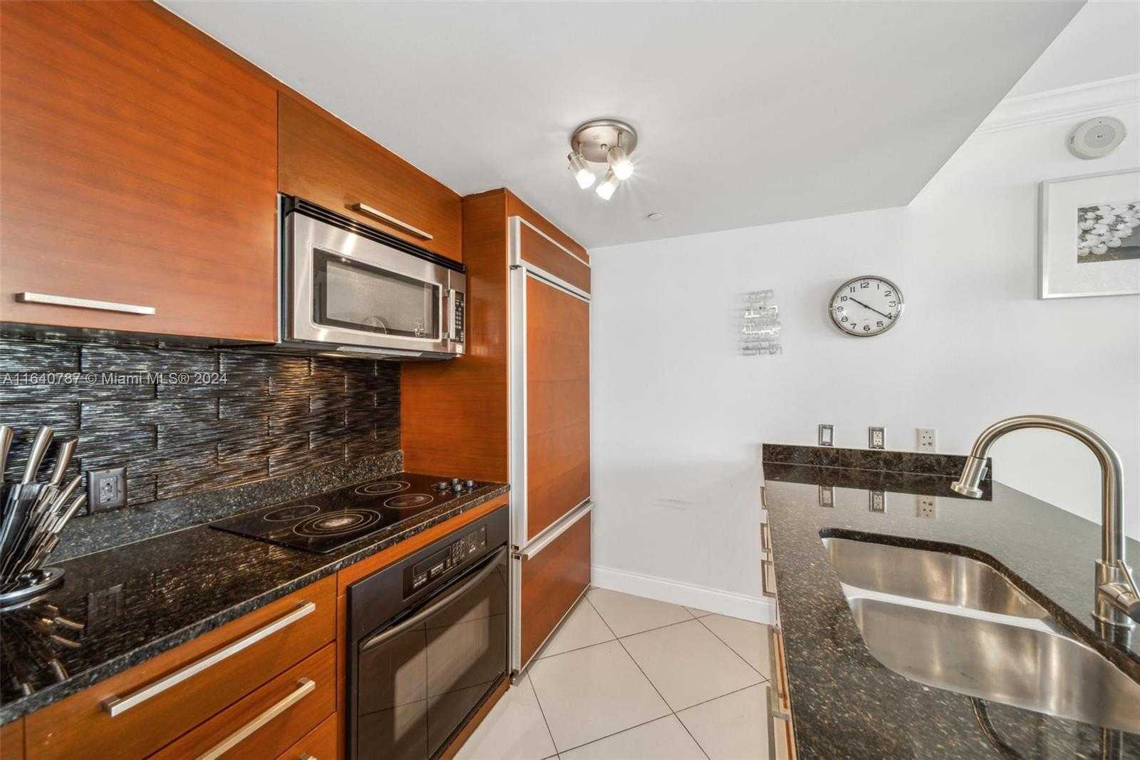 Small Image of 1800 SOUTH OCEAN DR #1406, Hallandale Beach Number 5