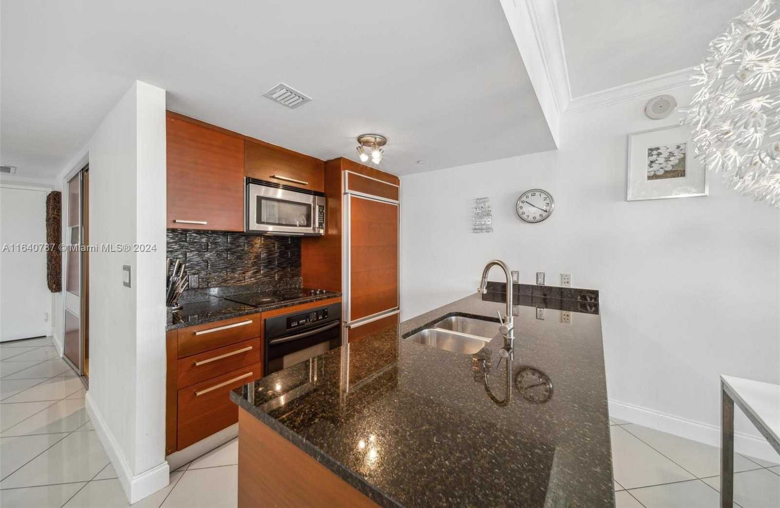 Small Image of 1800 SOUTH OCEAN DR #1406, Hallandale Beach Number 6