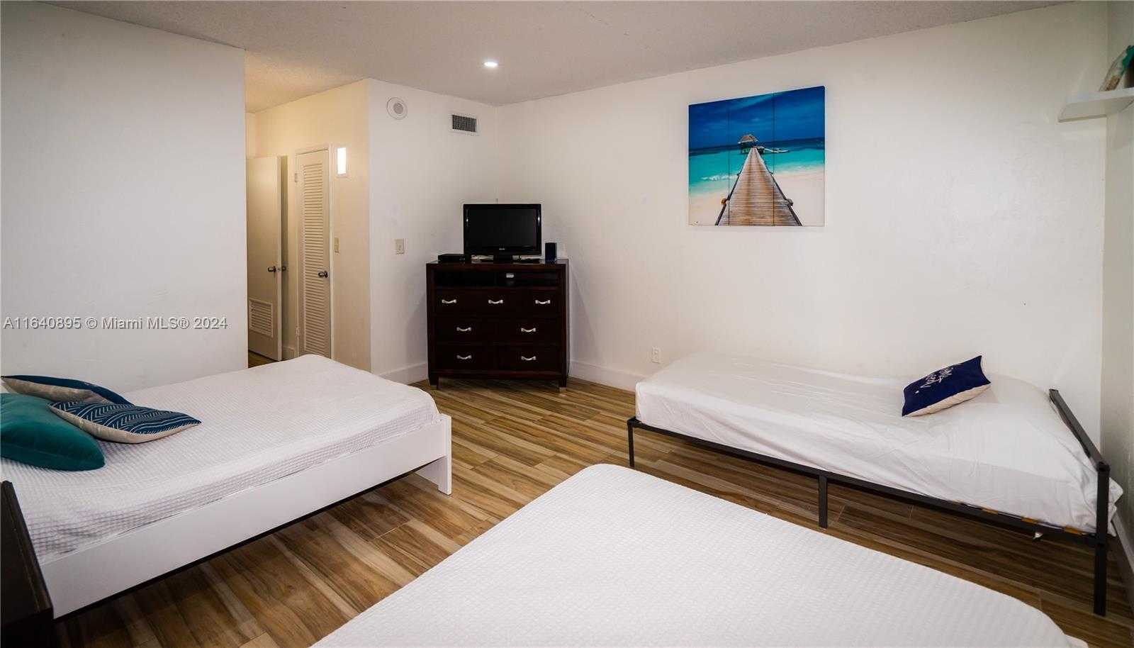 Small Image of 19370 COLLINS AVE ANNUAL #125, Sunny Isles Beach Number 14