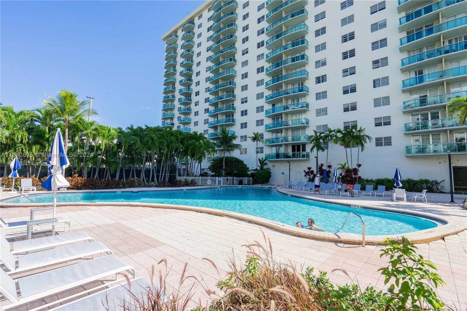 Small Image of 19370 COLLINS AVE ANNUAL #125, Sunny Isles Beach Number 22