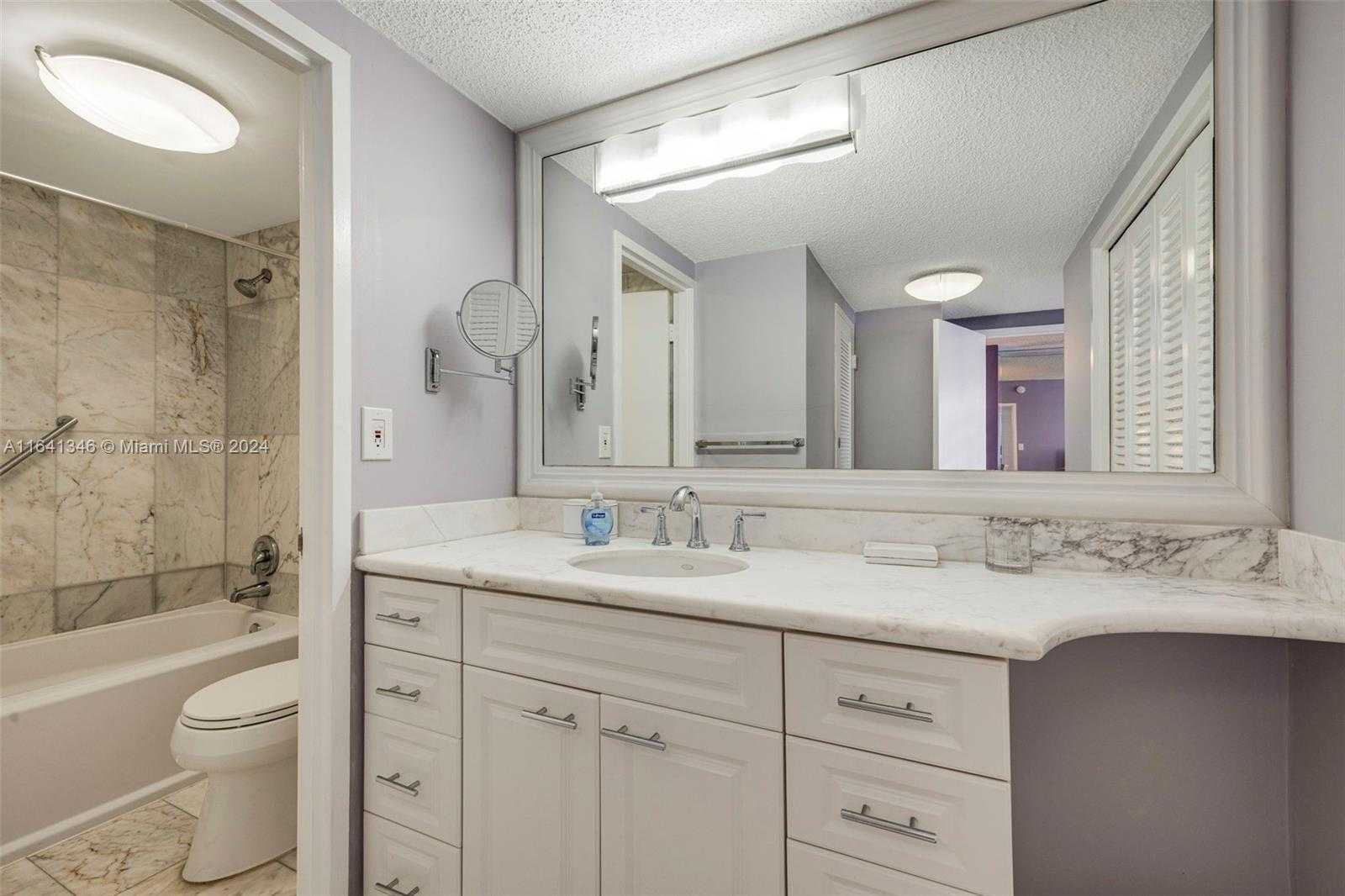 Small Image of 3725 SOUTH OCEAN DR #1516, Hollywood Number 10