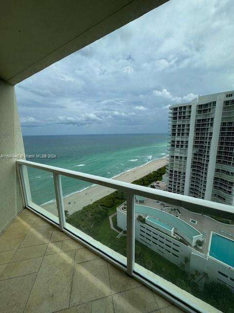Small Image of 16699 COLLINS AVE #2409, Sunny Isles Beach Number 3