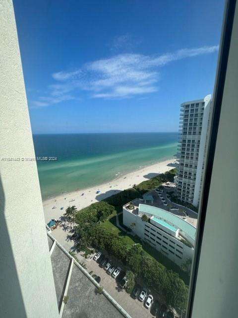 Small Image of 16699 COLLINS AVE #2409, Sunny Isles Beach Number 4