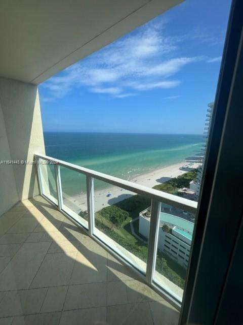 Small Image of 16699 COLLINS AVE #2409, Sunny Isles Beach Number 5