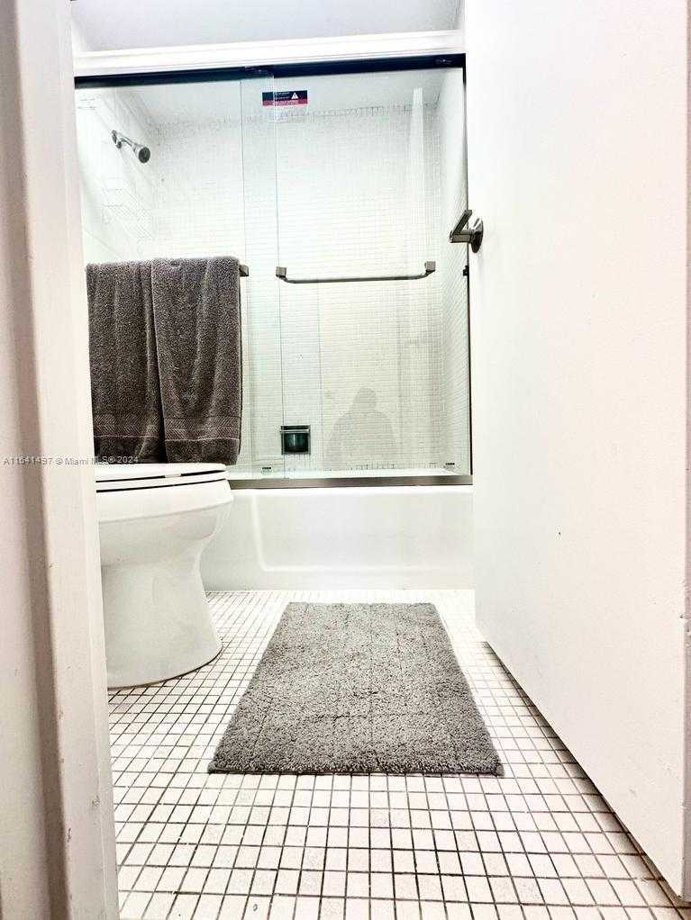 Small Image of 100 LINCOLN RD #1032, Miami Beach Number 7