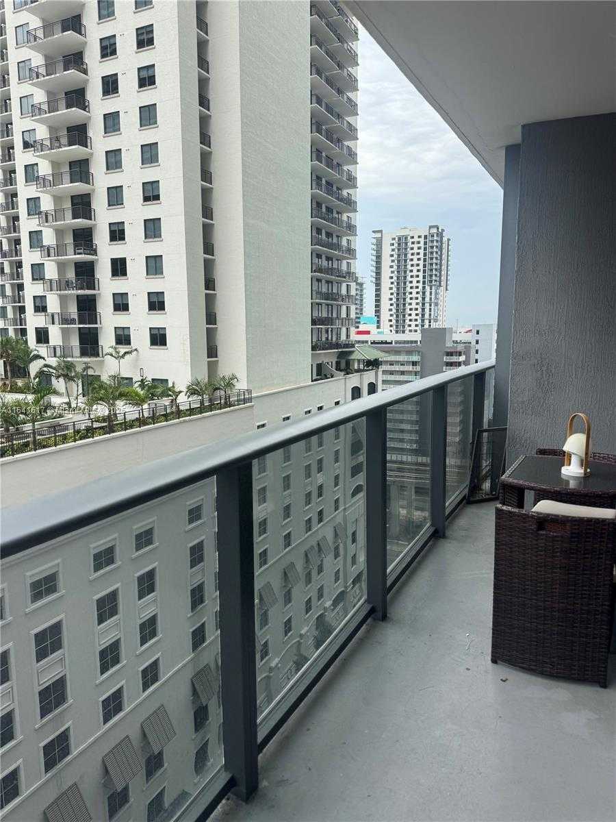 Small Image of 55 SOUTH WEST 9TH ST #1005, Miami Number 37