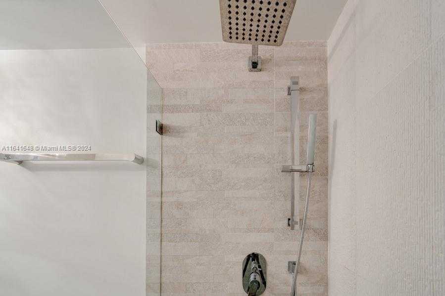 Small Image of 100 LINCOLN RD #614A, Miami Beach Number 17