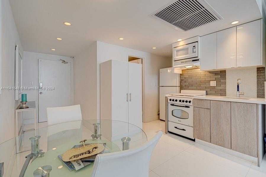 Small Image of 100 LINCOLN RD #614A, Miami Beach Number 18