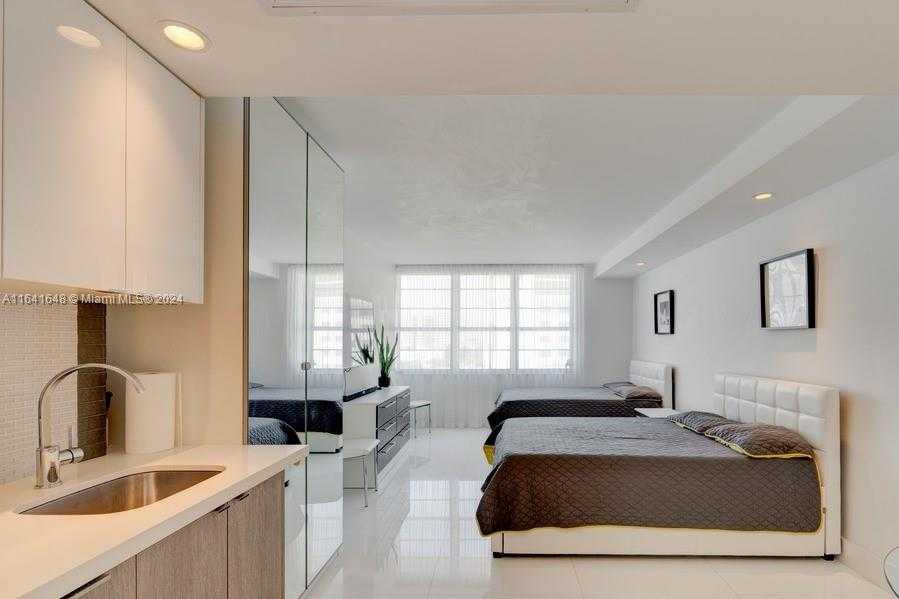 Small Image of 100 LINCOLN RD #614A, Miami Beach Number 2