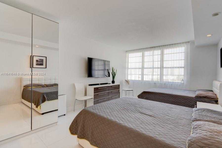 Small Image of 100 LINCOLN RD #614A, Miami Beach Number 3