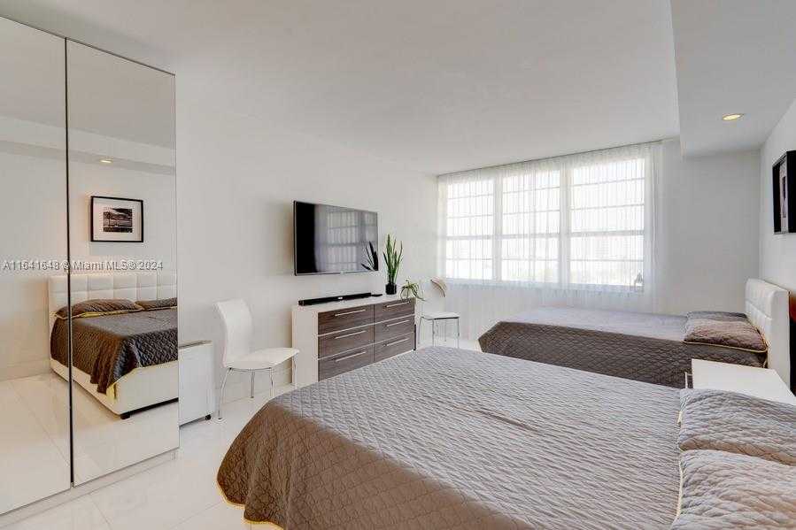 Small Image of 100 LINCOLN RD #614A, Miami Beach Number 6