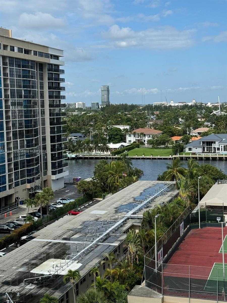 Small Image of 1985 SOUTH OCEAN DR #8L, Hallandale Beach Number 7