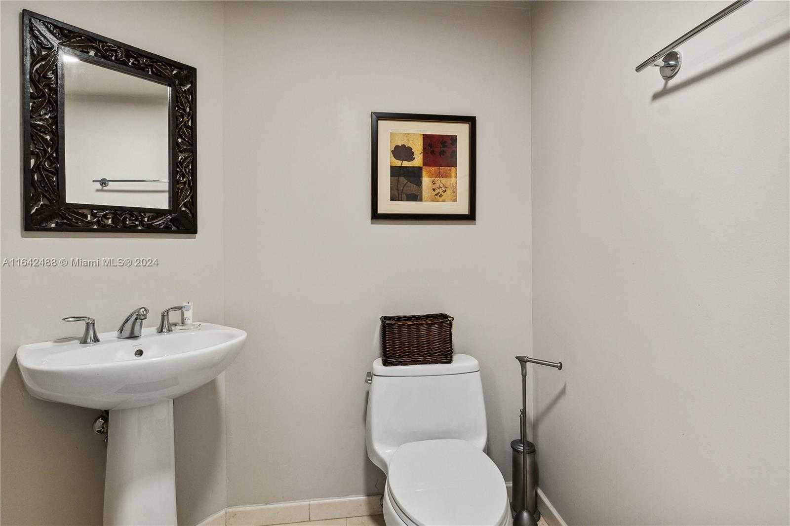 Small Image of 16699 COLLINS AVE #1904, Sunny Isles Beach Number 13