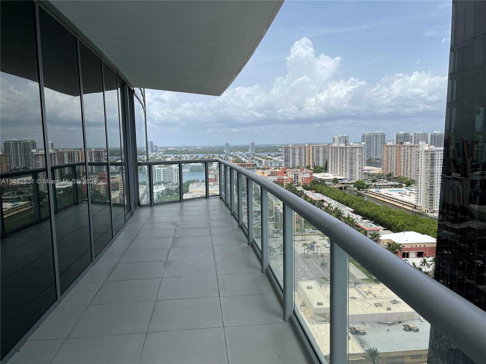 Small Image of 17121 #2508, Sunny Isles Beach Number 10