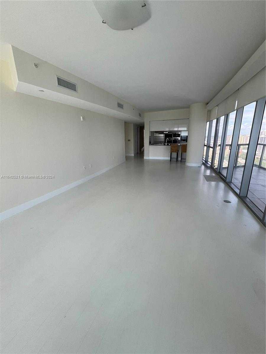 Small Image of 17121 #2508, Sunny Isles Beach Number 14