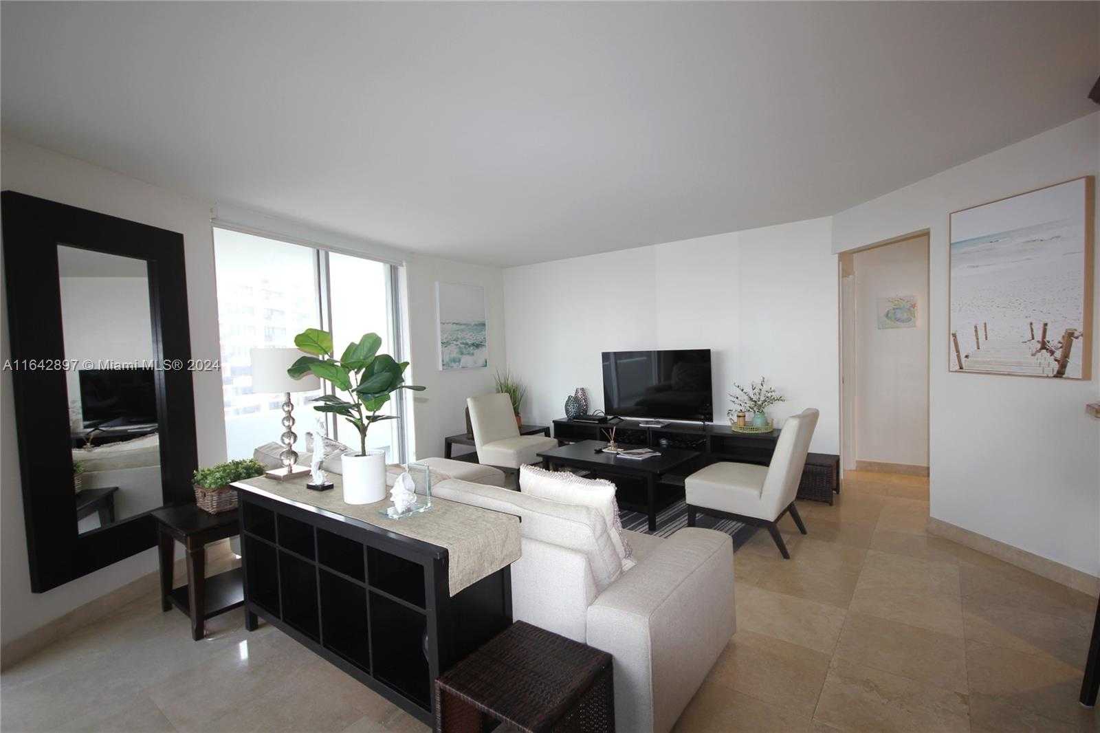 Small Image of 5161 COLLINS AV #1004, Miami Beach Number 12