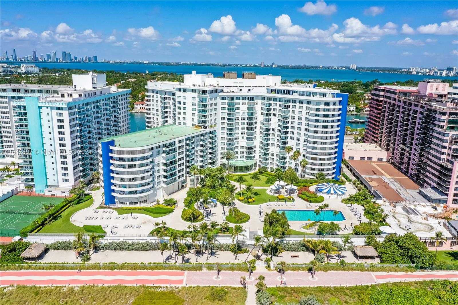 Small Image of 5161 COLLINS AV #1004, Miami Beach Number 2