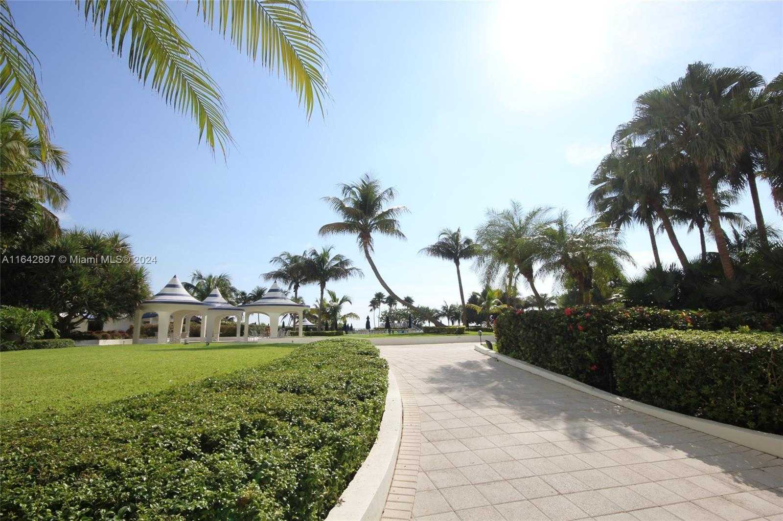 Small Image of 5161 COLLINS AV #1004, Miami Beach Number 28