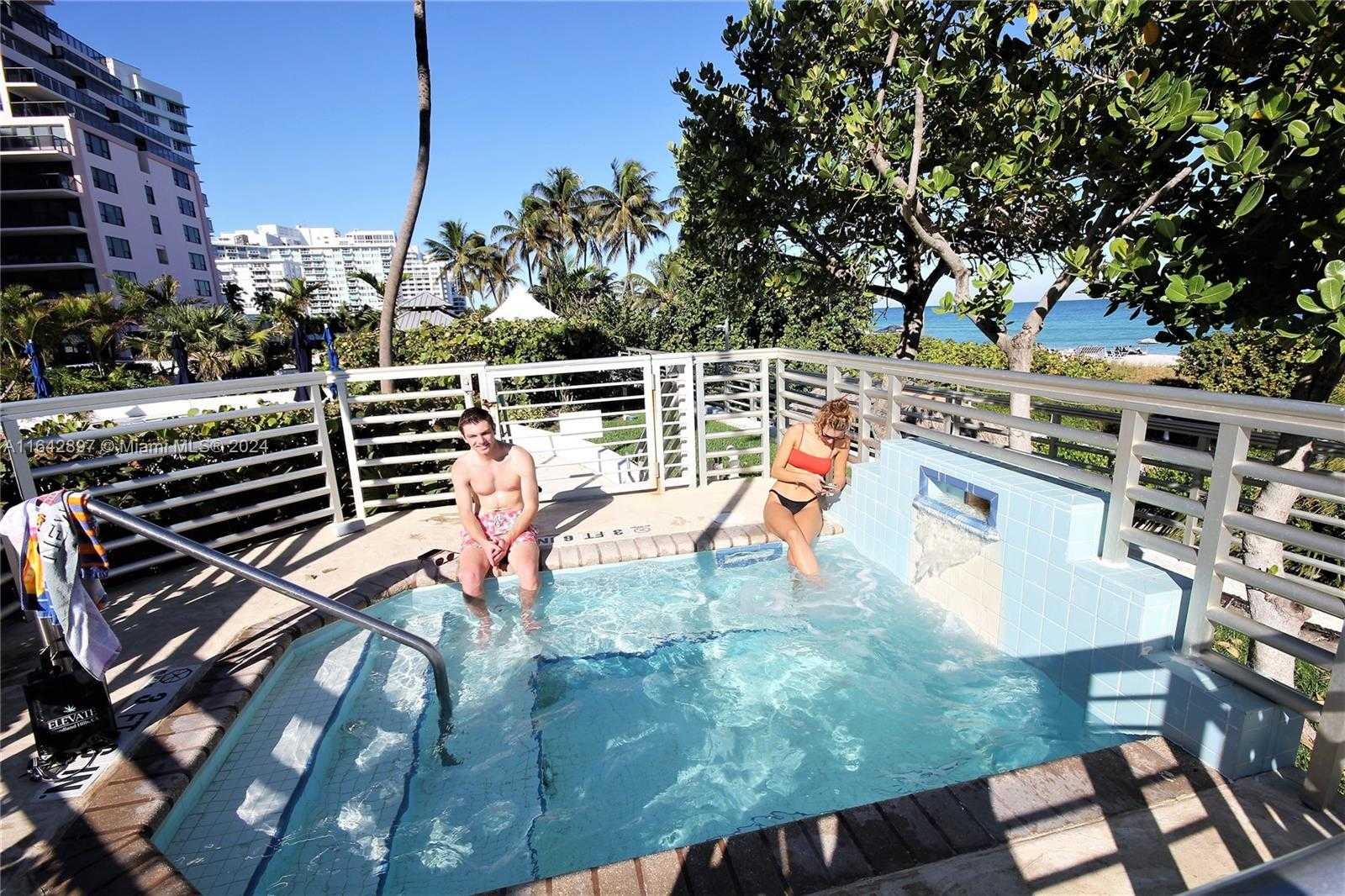 Small Image of 5161 COLLINS AV #1004, Miami Beach Number 32