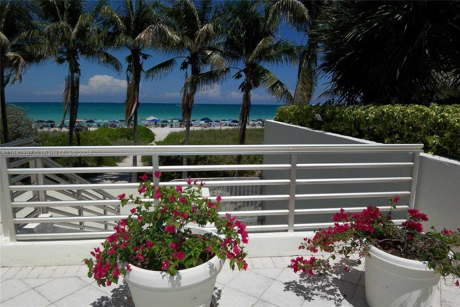 Small Image of 5161 COLLINS AV #1004, Miami Beach Number 36