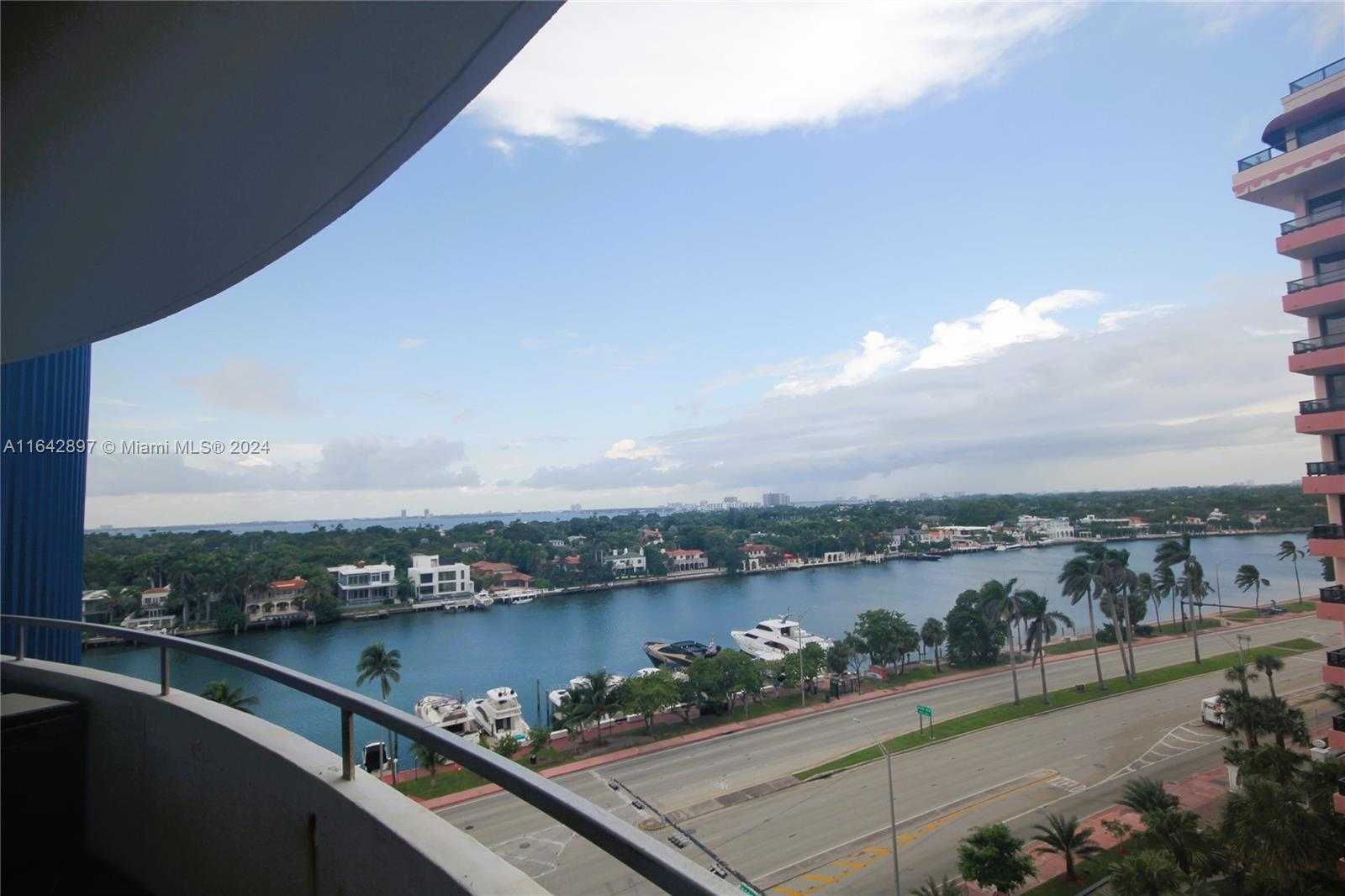 Small Image of 5161 COLLINS AV #1004, Miami Beach Number 4