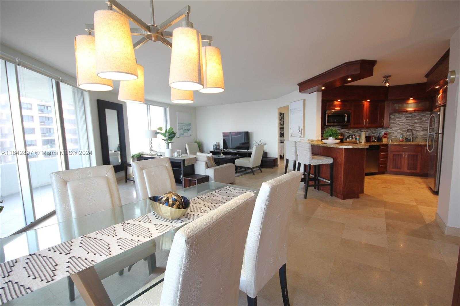 Small Image of 5161 COLLINS AV #1004, Miami Beach Number 6