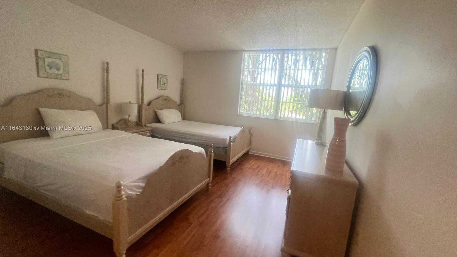 Small Image of 19999 EAST COUNTRY CLUB DR #1303, Aventura Number 14
