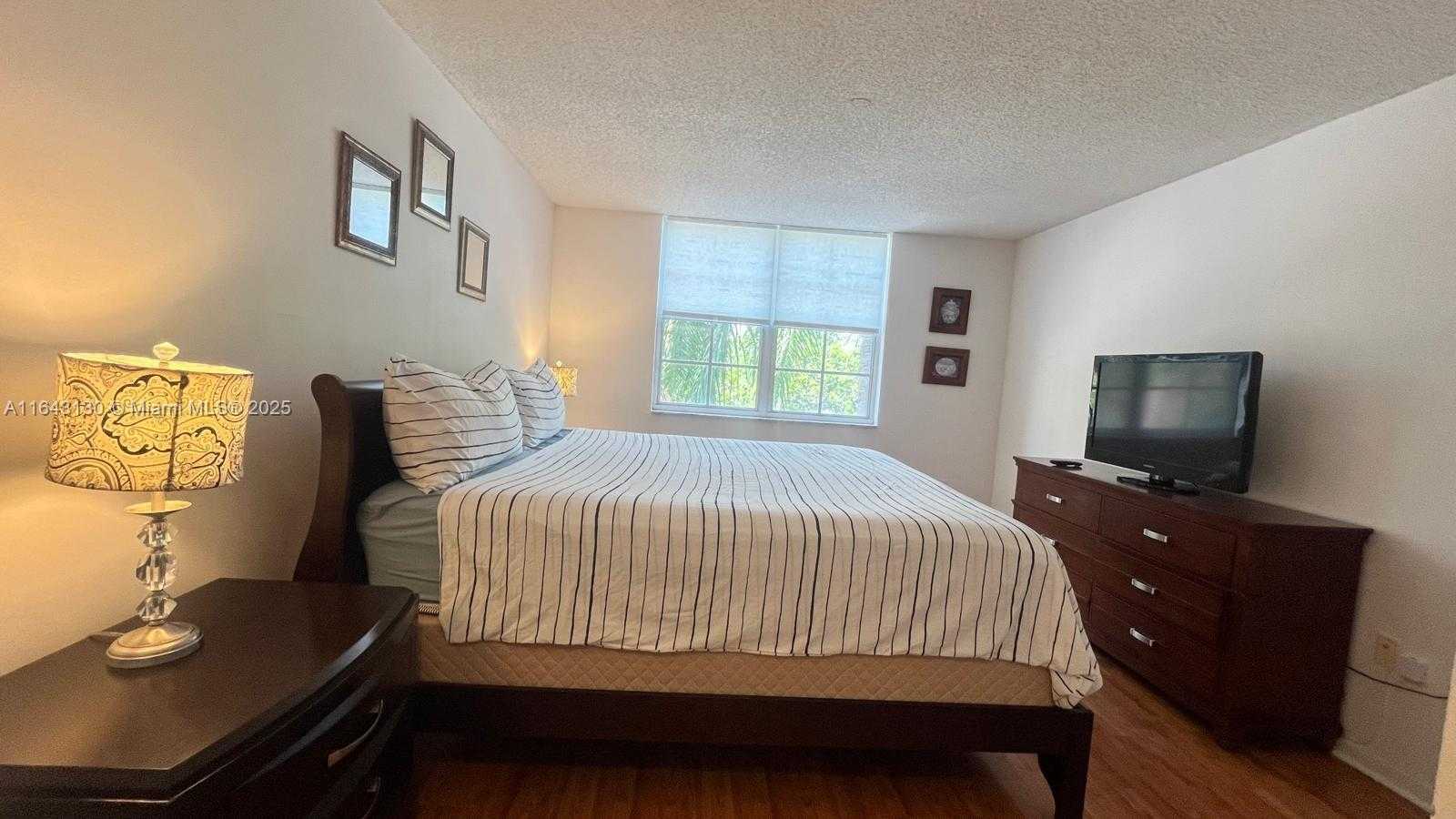 Small Image of 19999 EAST COUNTRY CLUB DR #1303, Aventura Number 8